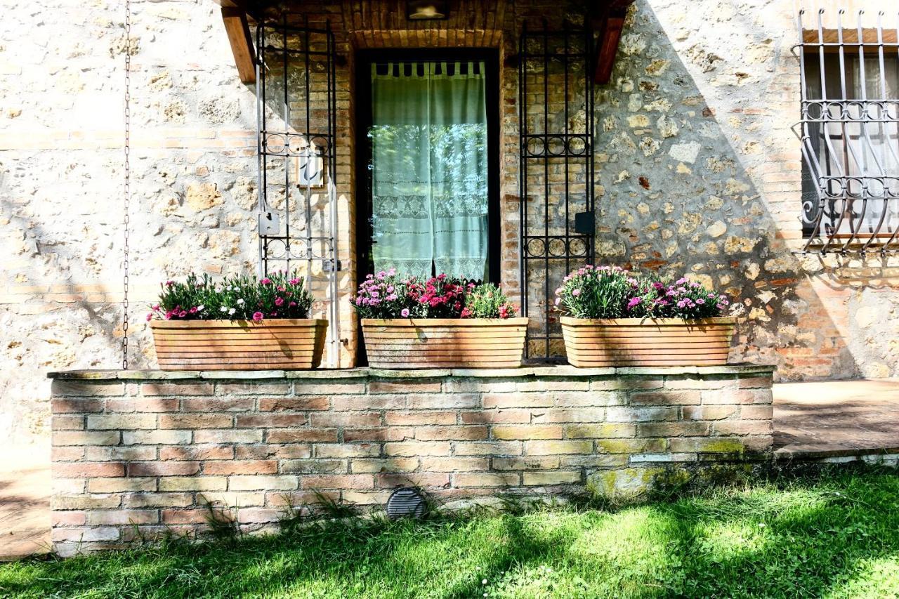 Agriturismo Montioni Sovicille Exterior photo